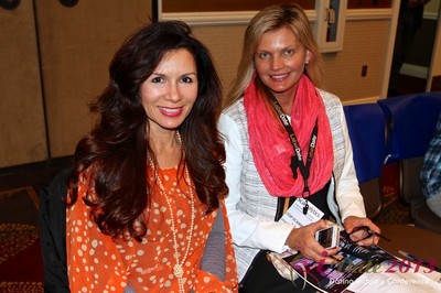 Networking at iDate during the 2013 Las Vegas Datng Industry Convention