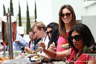 Networking at iDate during the  2013 Beverly Hills Conference